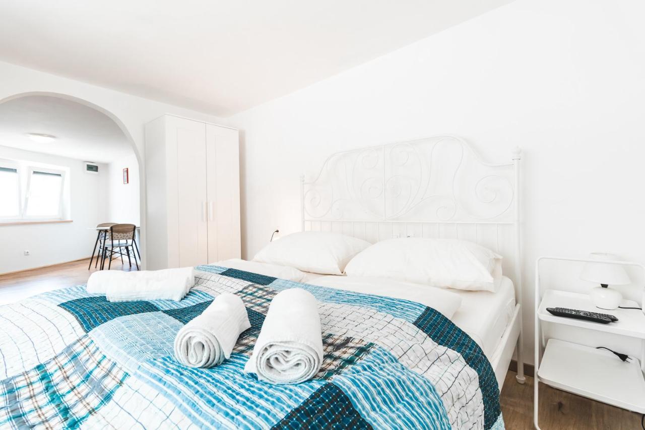 Kat-Y Terrace With Excellent View Apartment Piran Luaran gambar