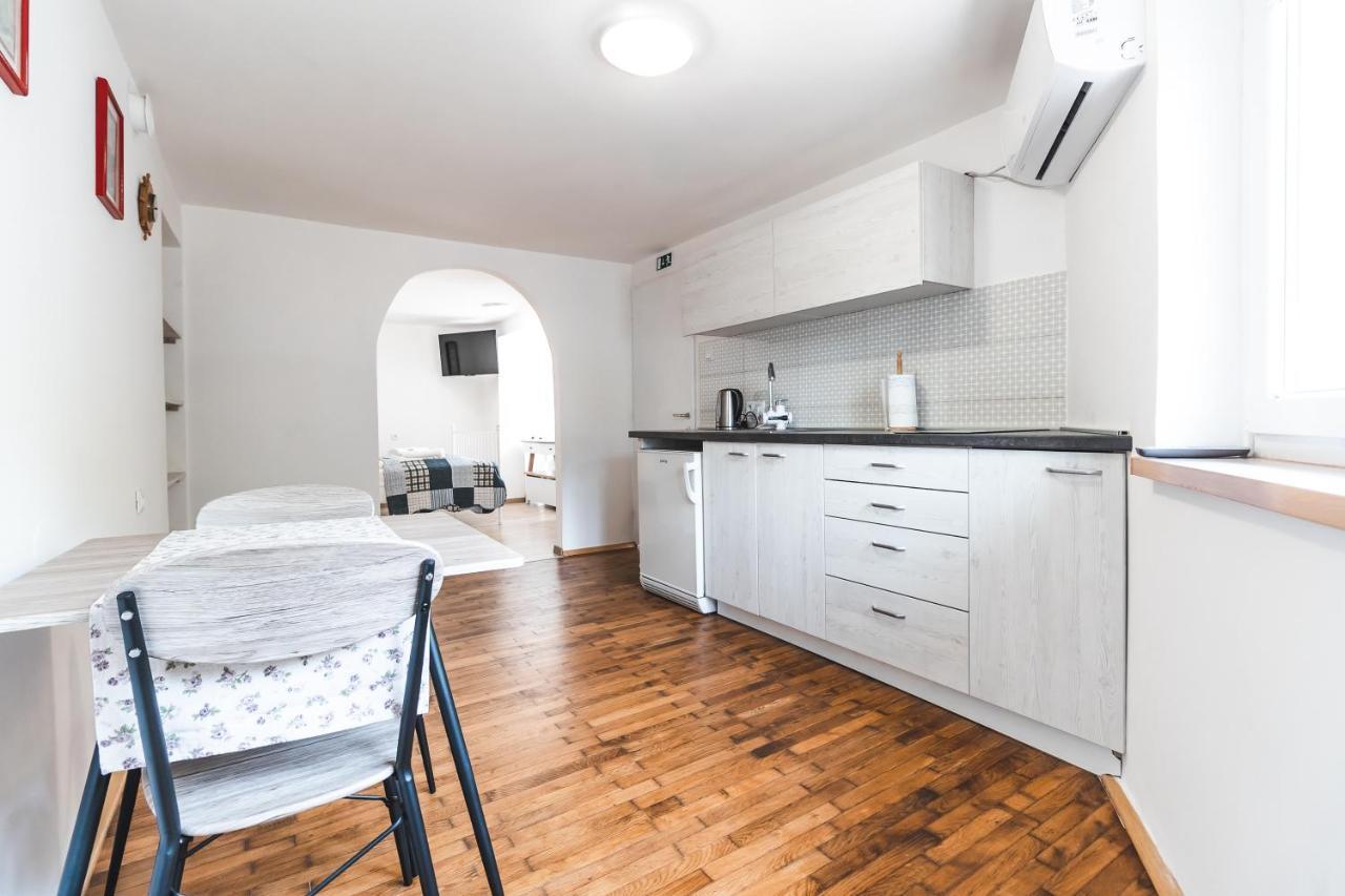 Kat-Y Terrace With Excellent View Apartment Piran Luaran gambar